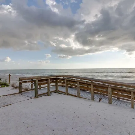 Whitecap Condo Beachfront Splendor